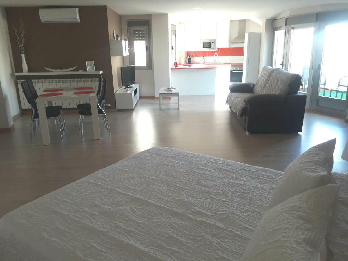 דירות Valdepeñas Apartamento Atico מראה חיצוני תמונה